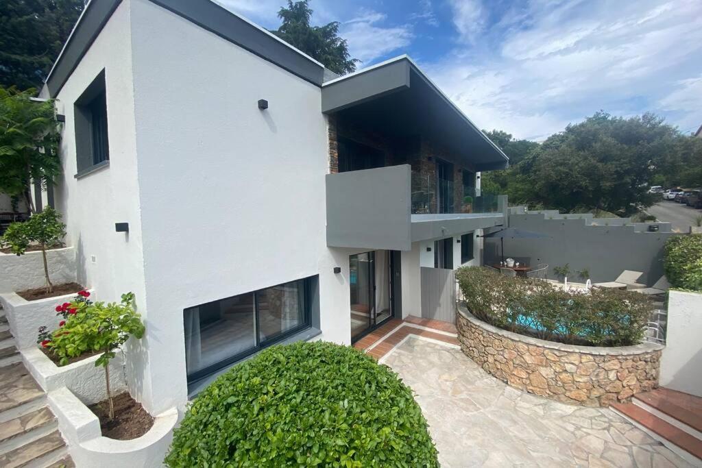 Rez De Villa De Charme-Piscine-3 Chambres 6 Pers Saint-Raphaël Esterno foto